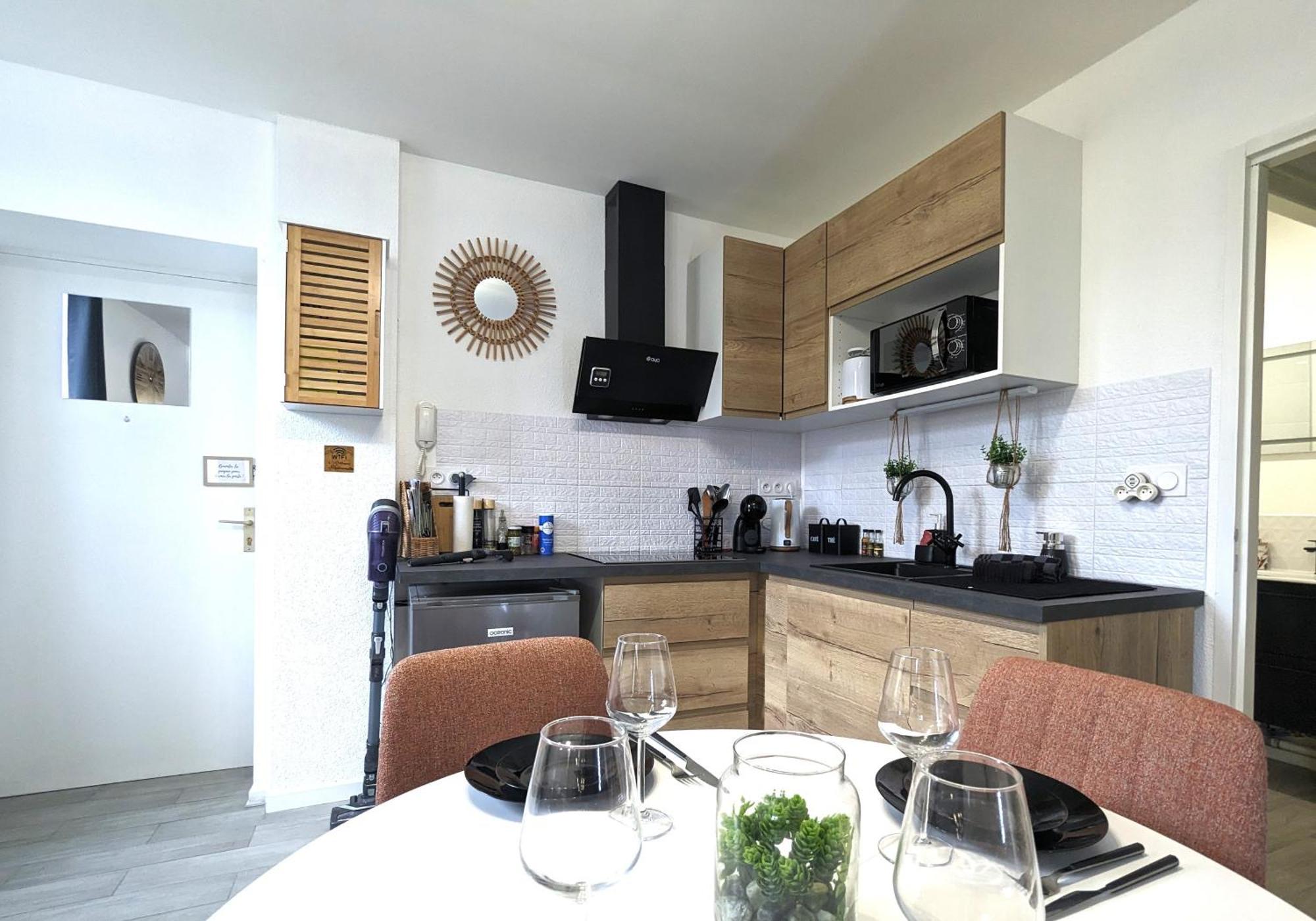 Bel Appartement Meximieux Centre Ville 2 Chambres Екстериор снимка