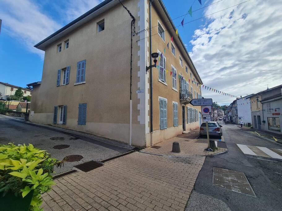 Bel Appartement Meximieux Centre Ville 2 Chambres Екстериор снимка